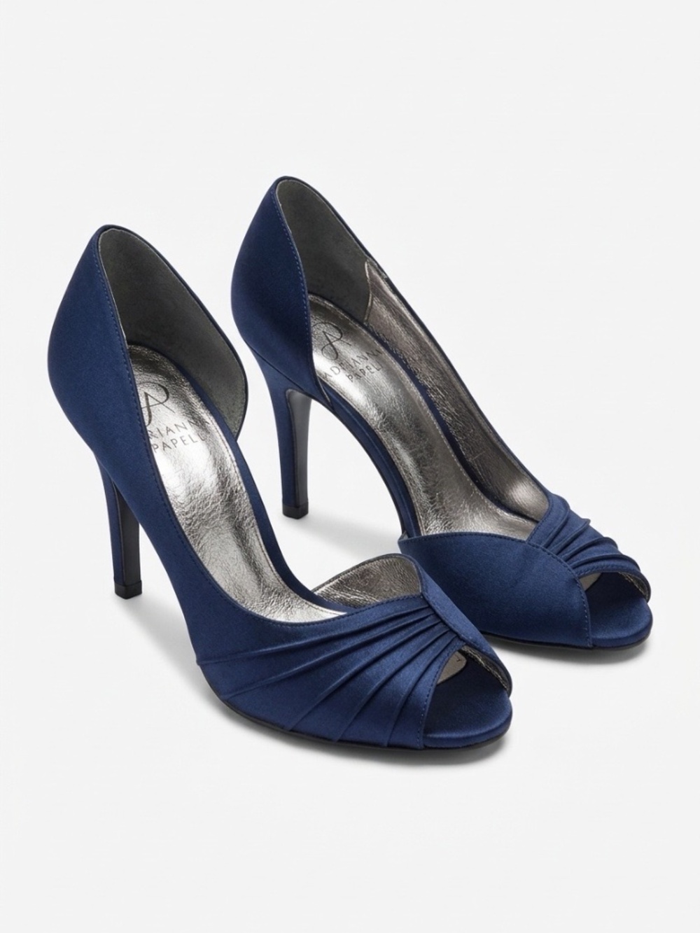 Adrianna Papell Flynn classic satin heels - size 5.5 🌟